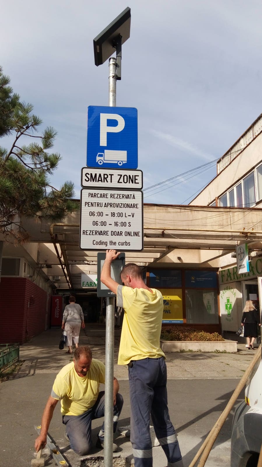 District 6 Bucharest: Digitalised Curbside Management through Smart Zones